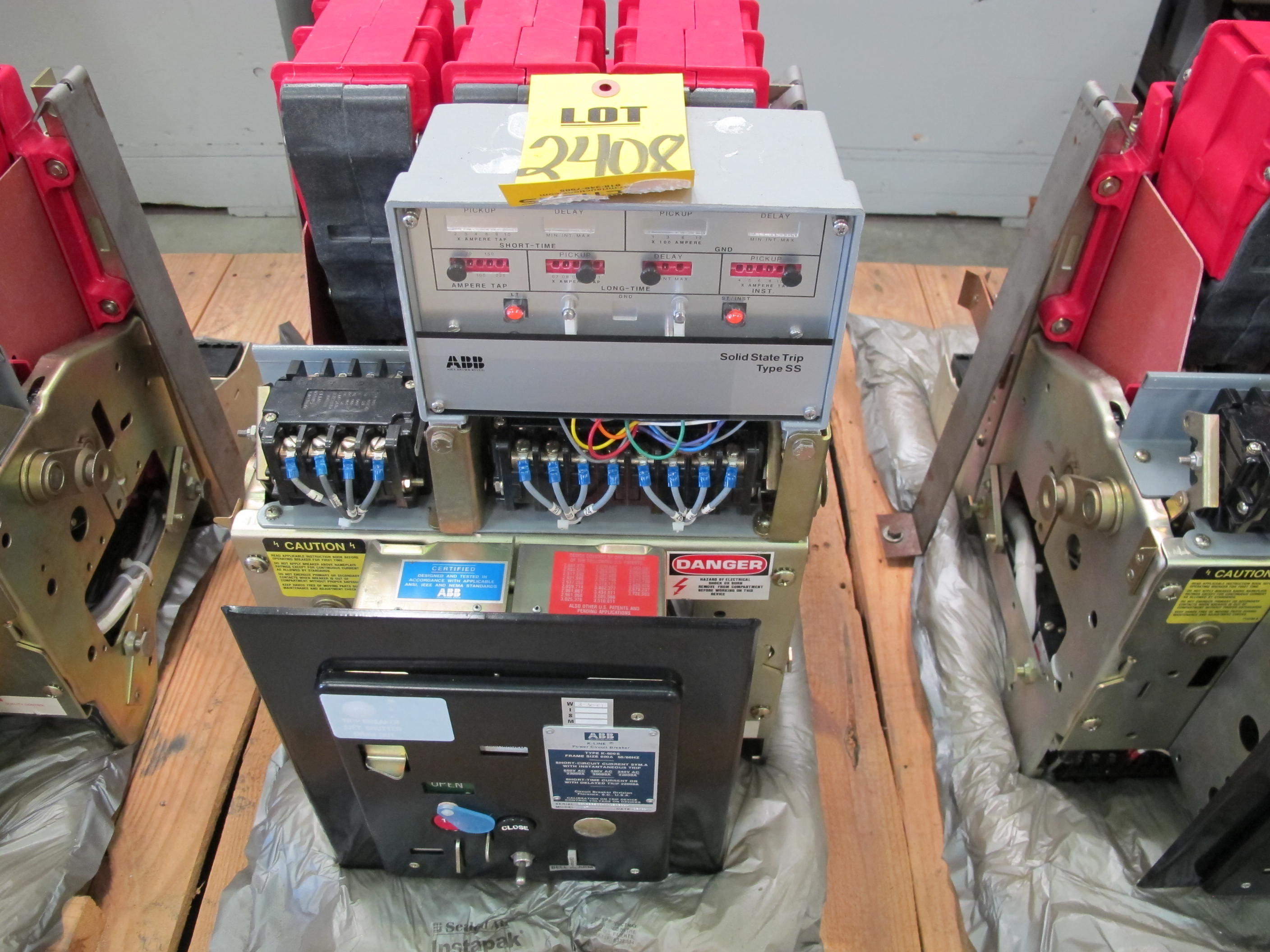 BREAKER, CIRCUIT TYPE, 50-225 AMP RATING, 3 POLE, K600S KIND. WITH SOLID STATE TRIP DEVICE SS3, LT/IT, PART NUMBER 609901T503N. . COMPLETE PART NUMBER C1525-7773-131-01(00)(01)(18)(40), PART # C1525-7773-131-01 (W-44) LOADING & HANDLING FEE $15-